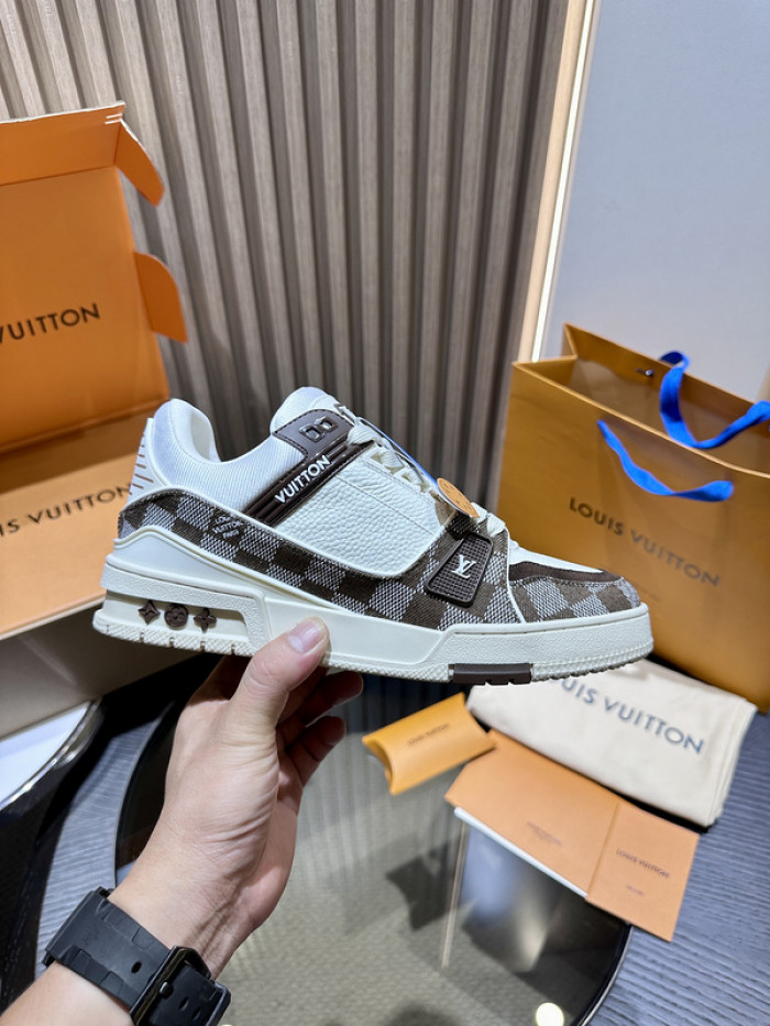 LUSV SNEAKERS