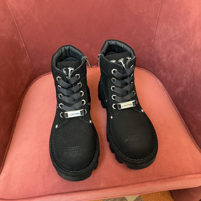 LUSV SNEAKERS