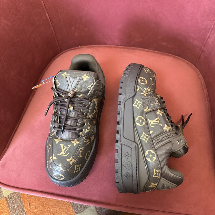 LUSV SNEAKERS