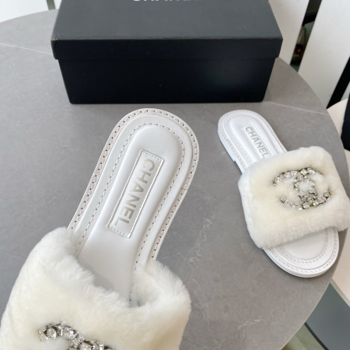 CN Slide Sandal