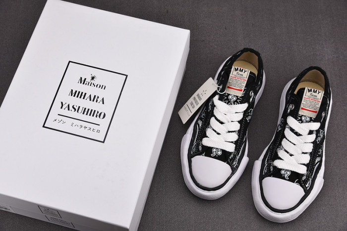 MAISON MIHARA YASUHIRO