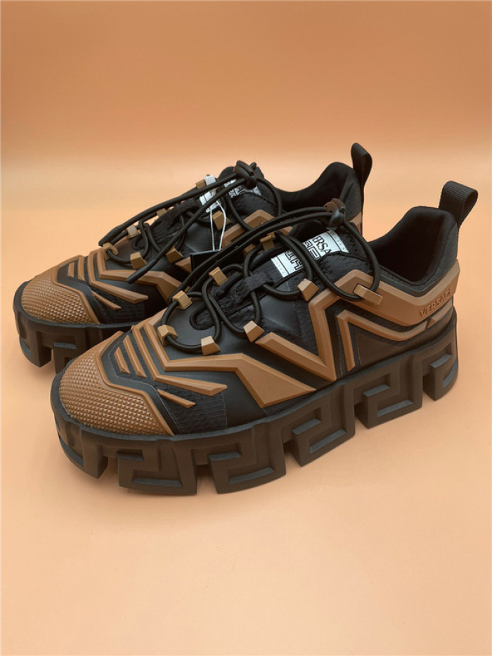 VRCE Sneaker