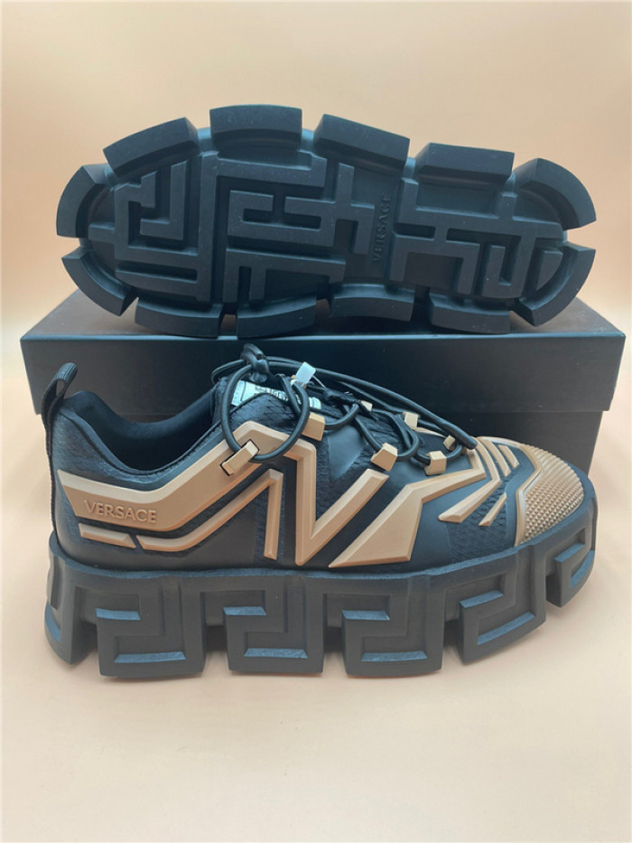 VRCE Sneaker