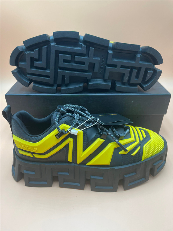 VRCE Sneaker