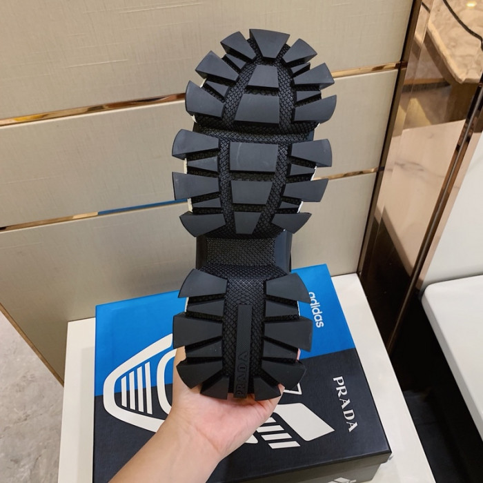 PRDA Sneaker