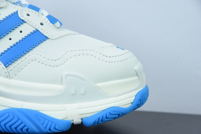 BALCIA Triple S Sneaker