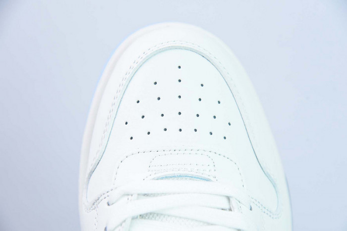 OFW C/O VIRGIL ABLOH Out Of Office OOO Low Tops
