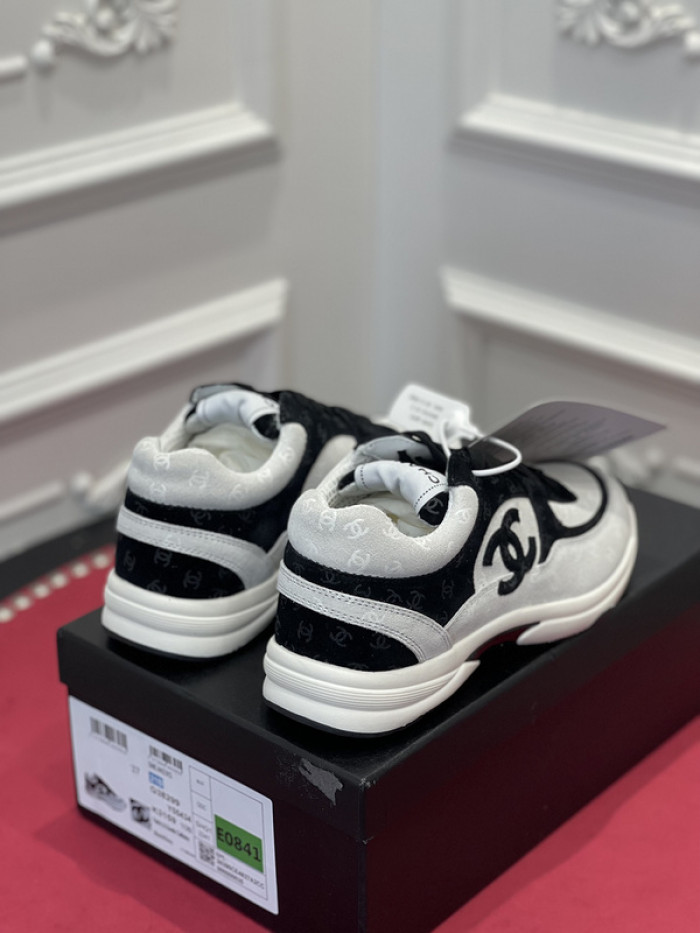 CHNL Sneaker