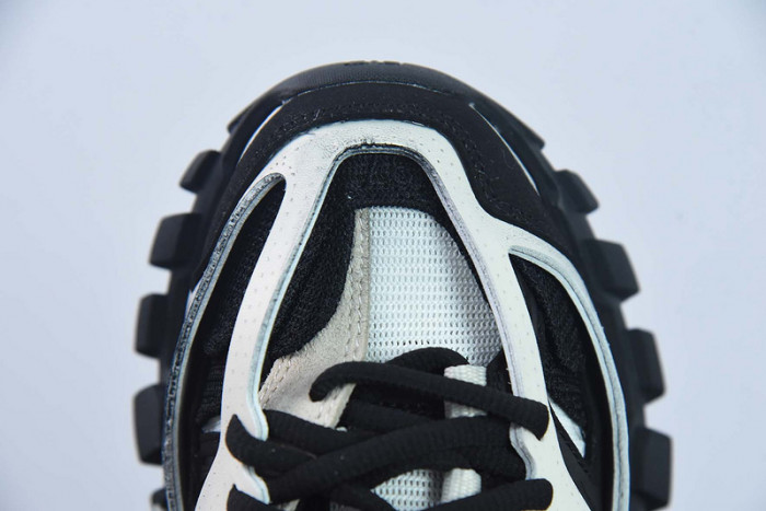 BALCIA Track SNEAKER