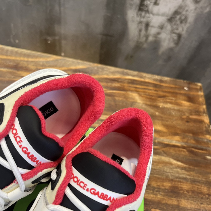 DG SNEAKER