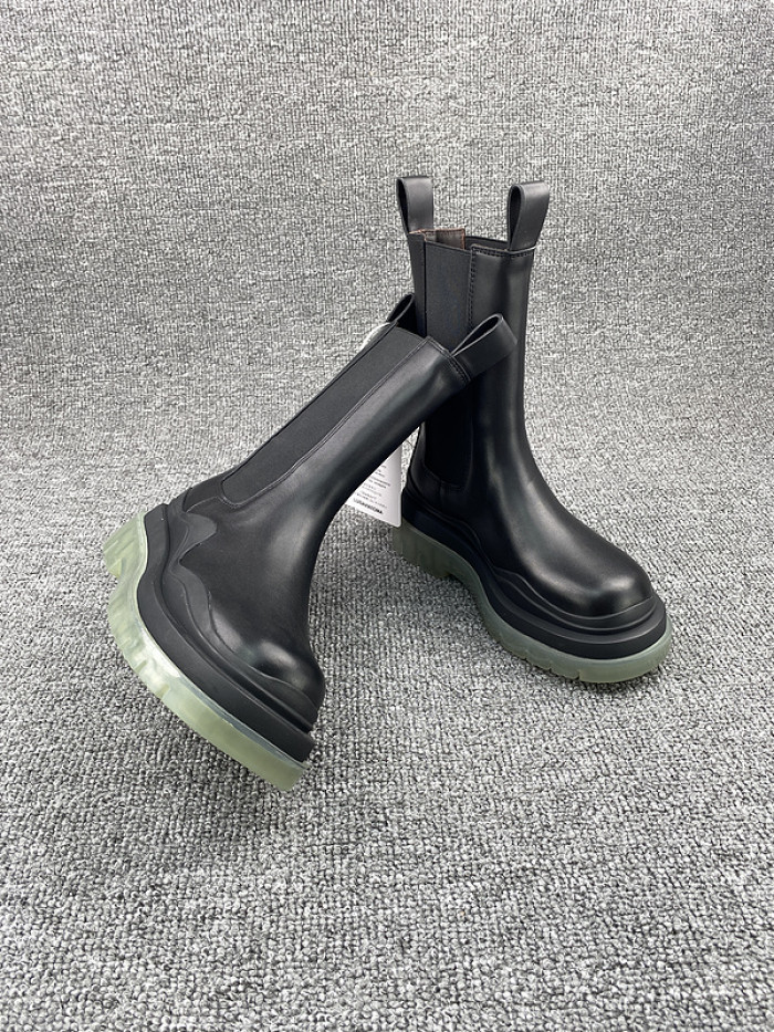 Bo*te*ga ve*ne*ta chelsea tire leather high boot