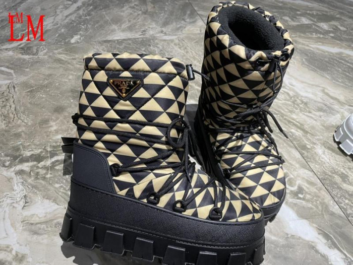 Pra*a boots