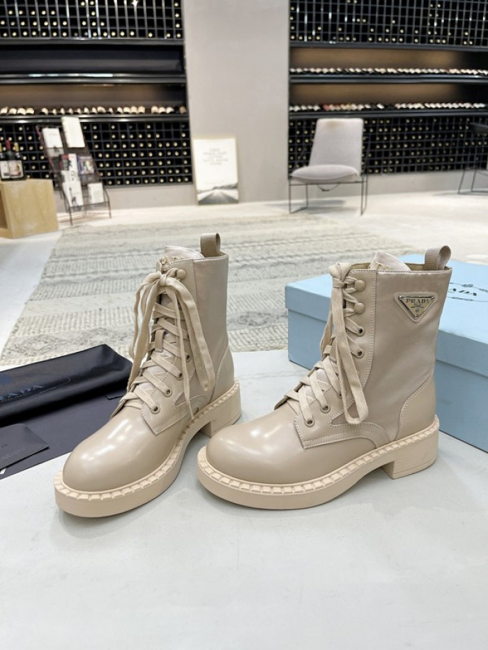 Pra*a boots