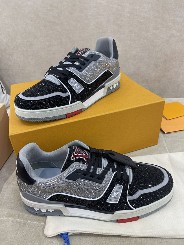 LUSV SNEAKERS