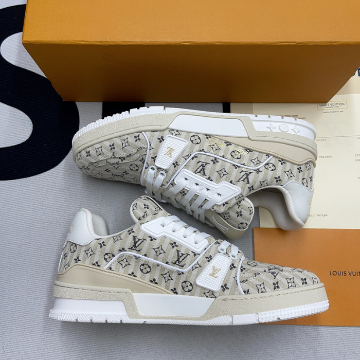 LUSV SNEAKERS