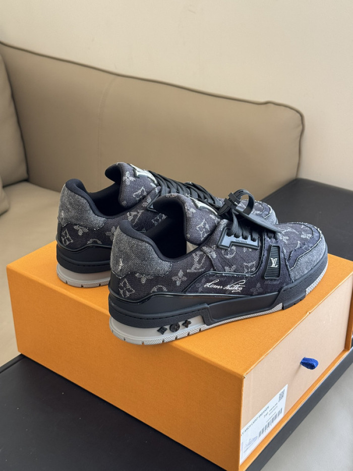 LUSV SNEAKERS