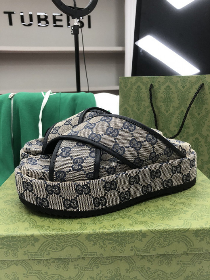 GCI GG Slide Sandal
