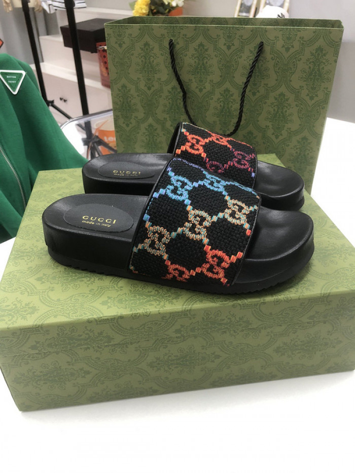 GCI GG Slide Sandal