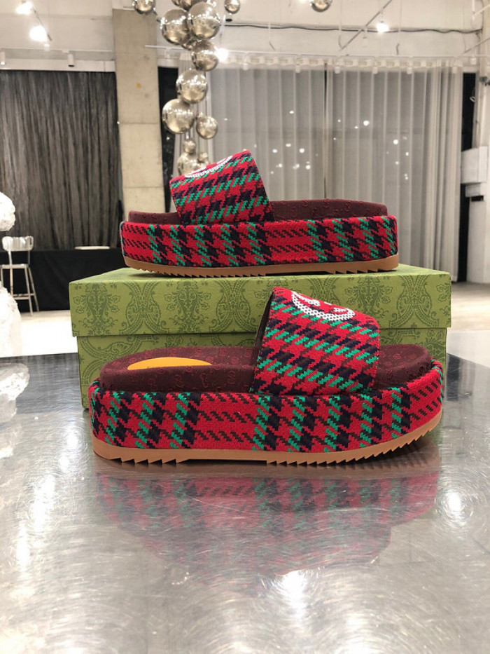GCI GG Slide Sandal