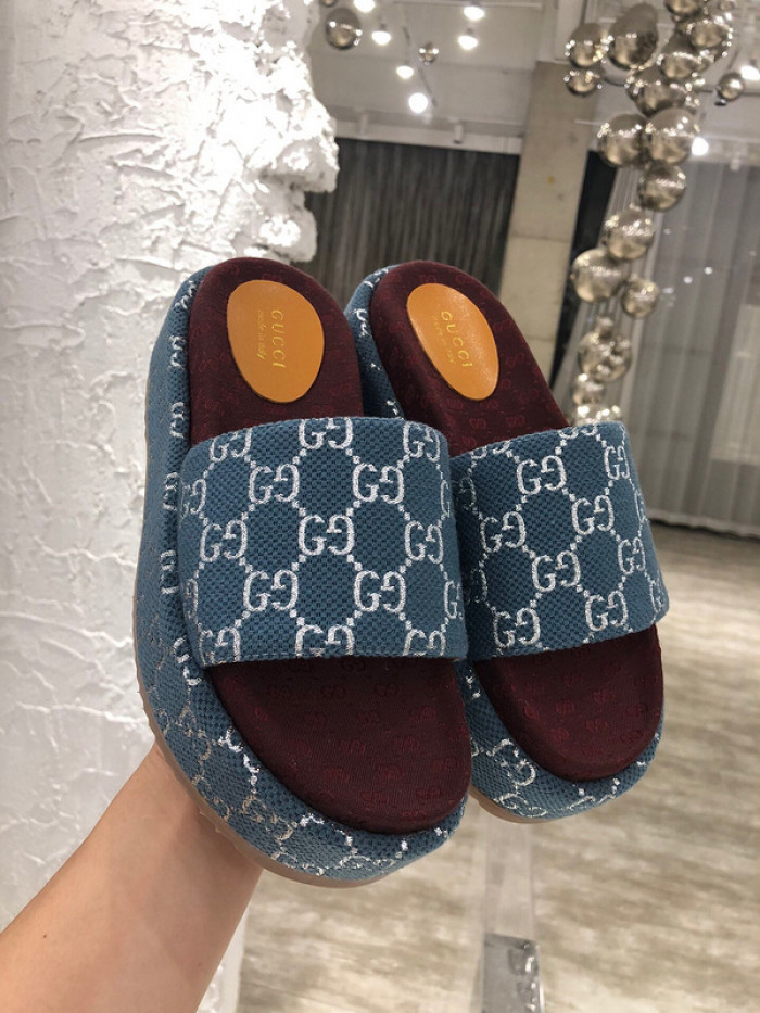 GCI GG Slide Sandal