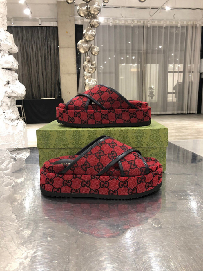 GCI GG Slide Sandal