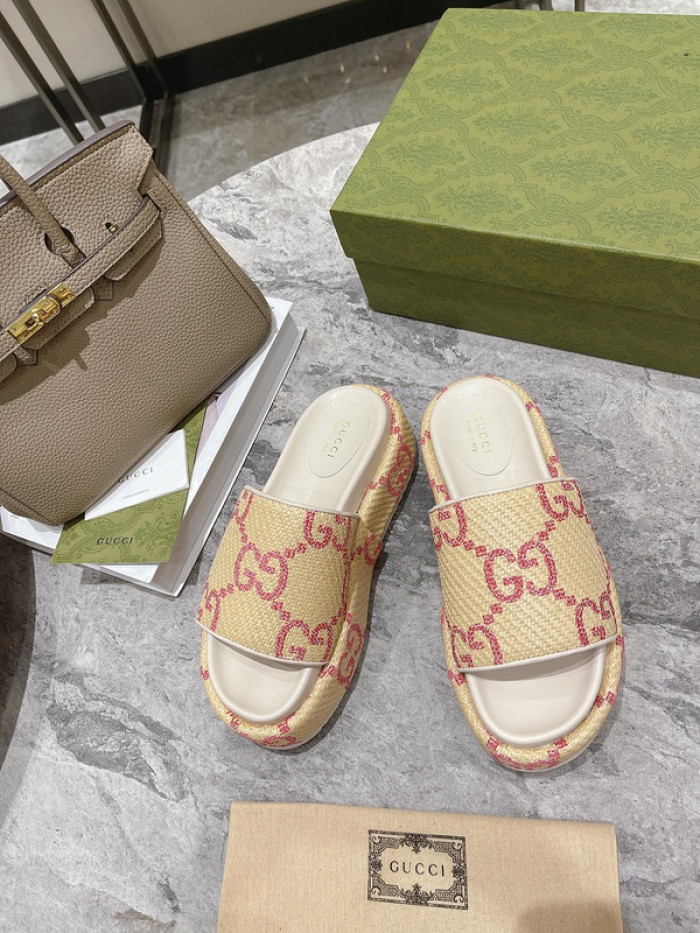 GCI GG Slide Sandal