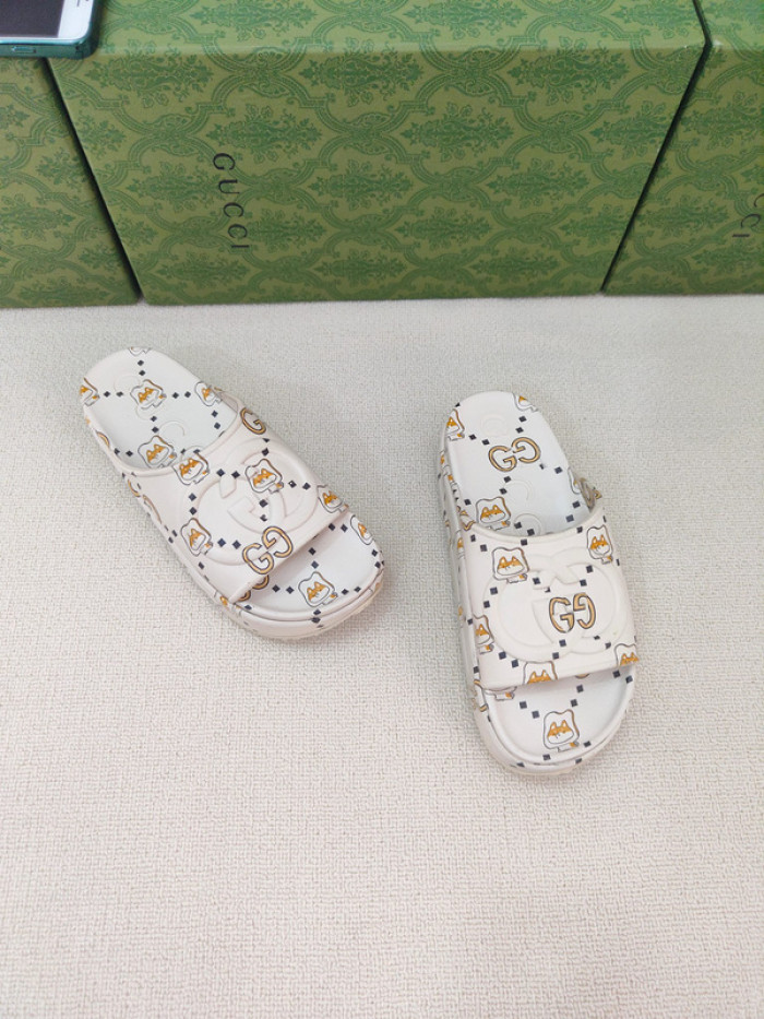 GCI GG Slide Sandal