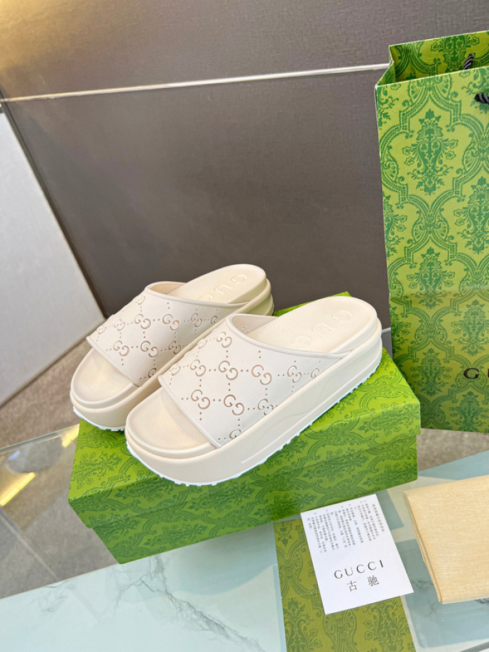 GCI GG Slide Sandal