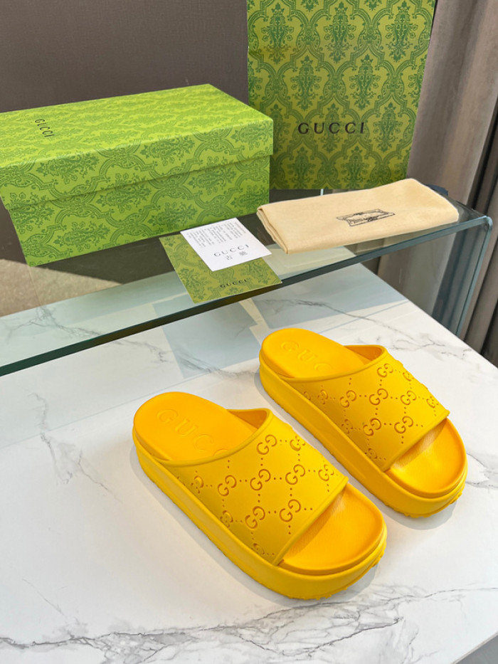 GCI GG Slide Sandal