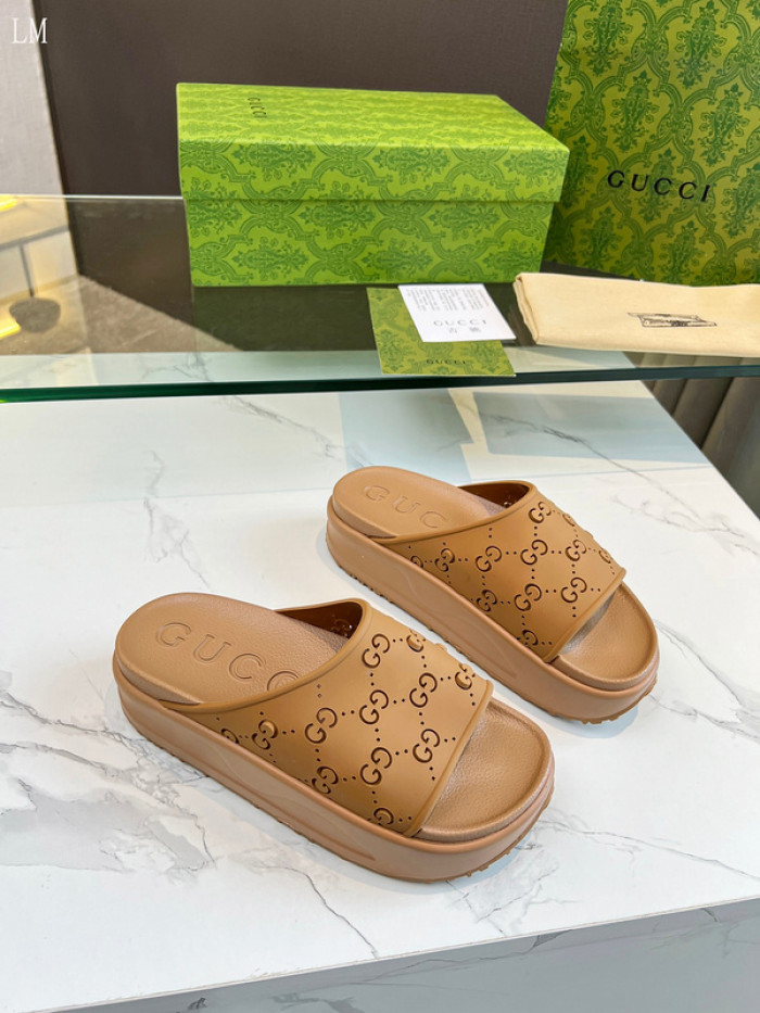 GCI GG Slide Sandal