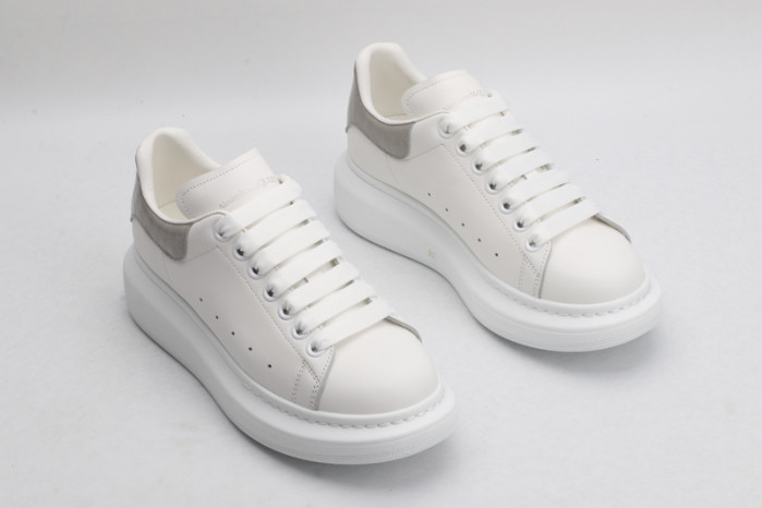 ALEXMQ Sneakers