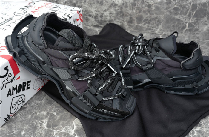 DG SNEAKER