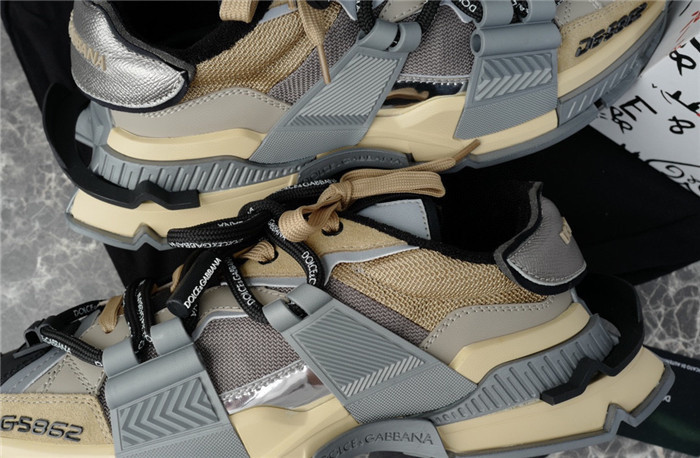 DG SNEAKER