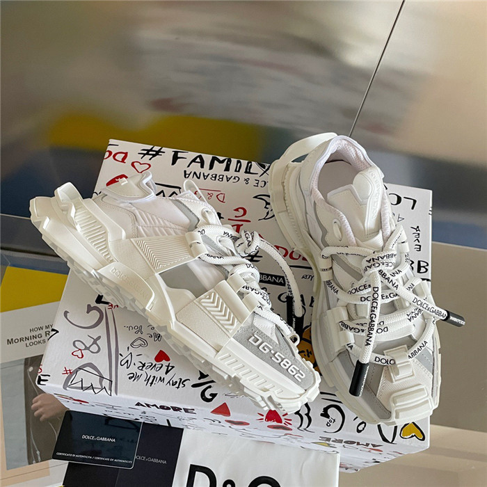 DG SNEAKER