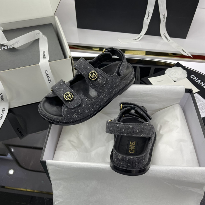 CN Slide Sandal