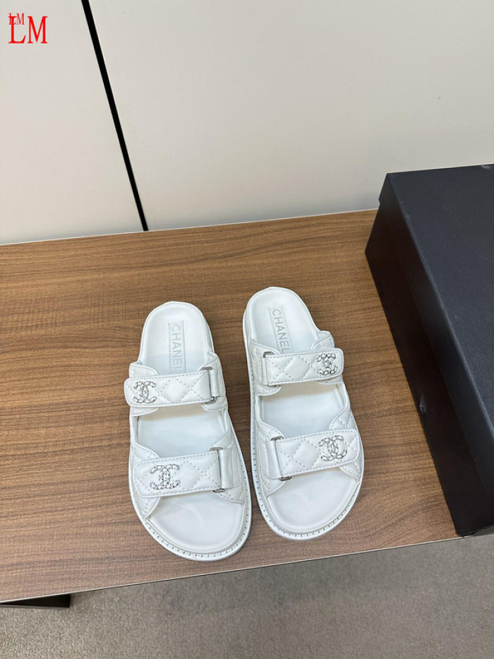 CN Slide Sandal