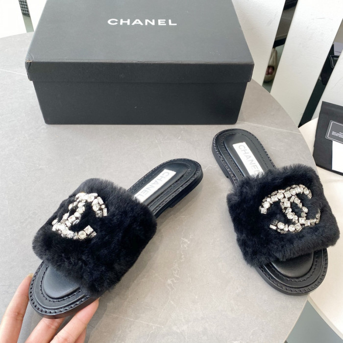 CN Slide Sandal