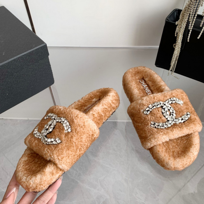 CN Slide Sandal