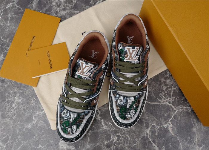 LUSV SNEAKERS
