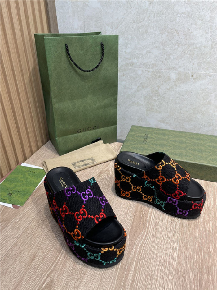 GCI GG Slide Sandal