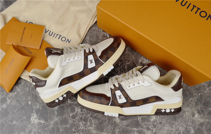 LUSV SNEAKERS