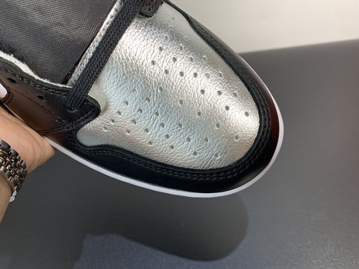 Air Jordan 1 Retro High OG Silver Toe CD0461-001