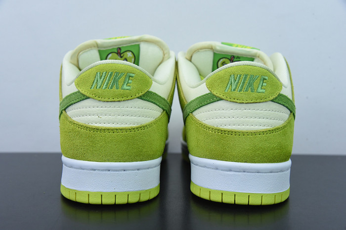 Nike SB Dunk Low Green Apple DM0807-300