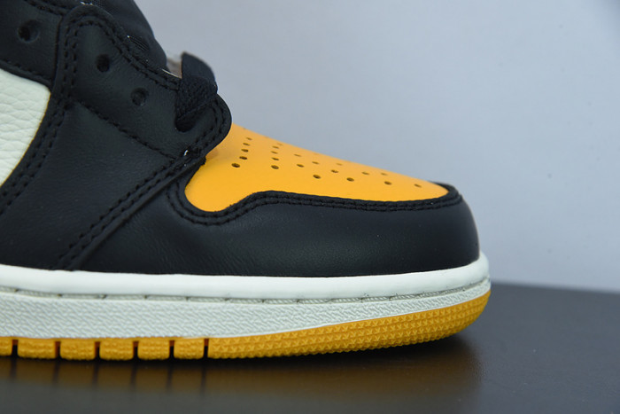 Air Jordan 1 High OG "Yellow Toe" 555088-711