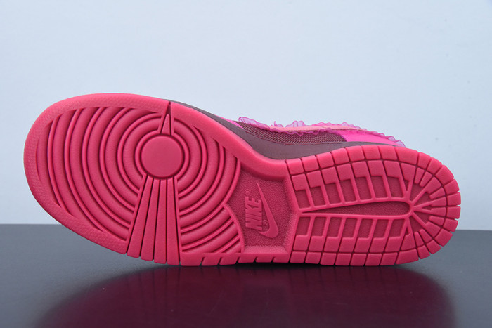 Nike Dunk Low Valentine