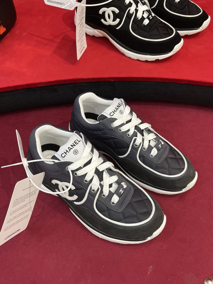 CHNL Sneaker