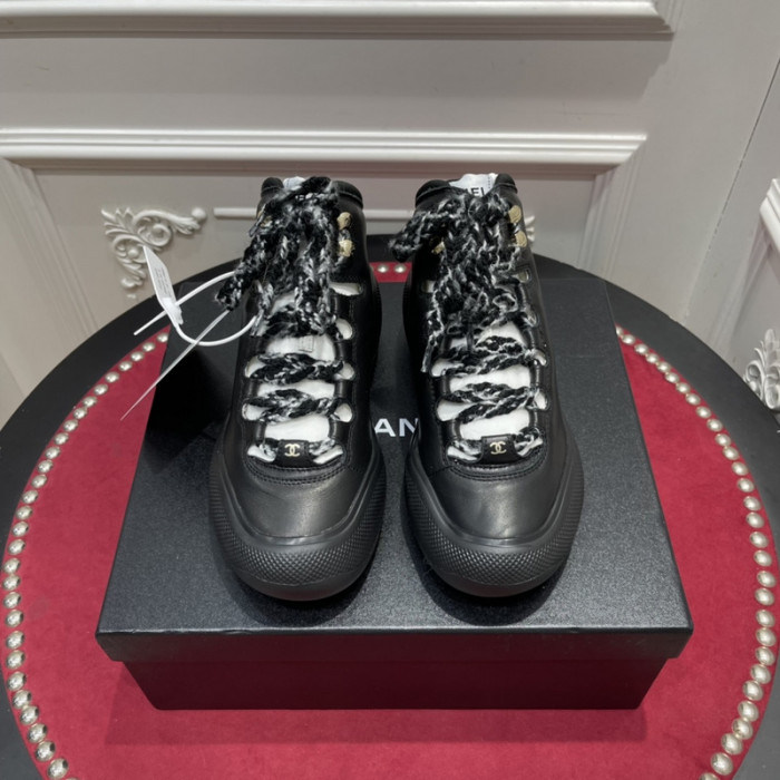 CHNL Sneaker