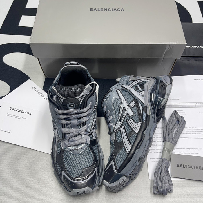 BALCIA RUNNER SNEAKER