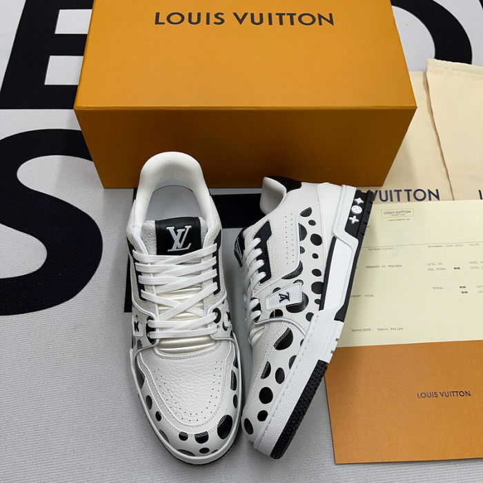 LUSV SNEAKERS