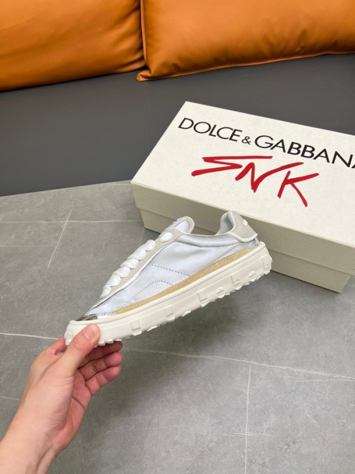 DG SNEAKER